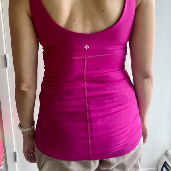 Rare swoop neck lululemon tank size 10 - Picture 3 of 4